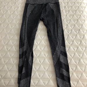 BCG Women’s Seamless Textured Leggings